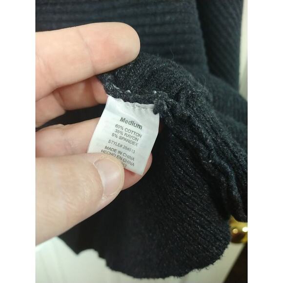 Poof Apparel Women M Sweater Grey Pullover Button Shoulder Long Sleeve casual - Picture 6 of 8